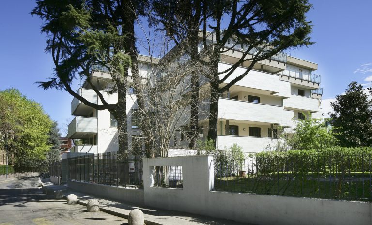 MILANO
Via Sant'Aquilino 2
(San Siro)
Palazzina di nuova costruzione di 4 piani fuori terra con 13 unità immobiliari oltre box