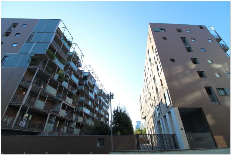 MILANO
Area Portello – Edilizia convenzionata
Complesso di 5 edifici, di nuova costruzione, composto da 2 torri di 11 piani oltre 3 edifici di 7 piani, per un totale di 185 appartamenti e 190 box. 
