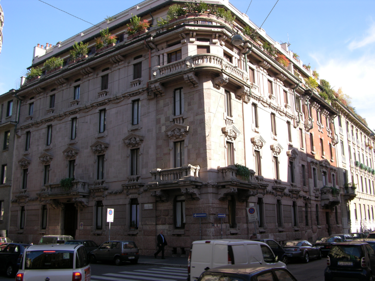 MILANO
Via Barozzi 7 ang. Via Mozart 21
(Corso Venezia/Palestro)
Palazzo liberty, complesso residenziale / uffici, con 20 unità.
